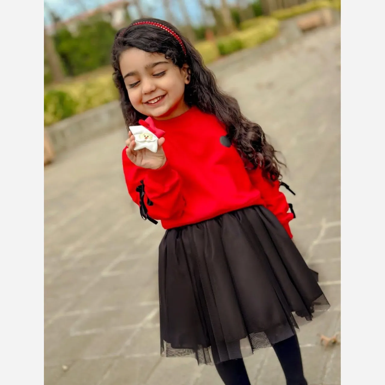ست بلوز و دامن دخترانه یلدایی طرح دار جنس دورس پنبه و تور آستردار سایز 40 تا 55