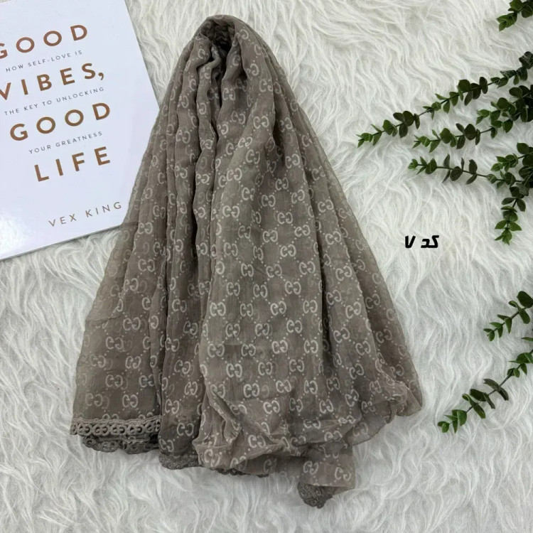 شال حریر مجلسی طرح گوچی قواره 190 در 80 سانتیمتر کد 1964