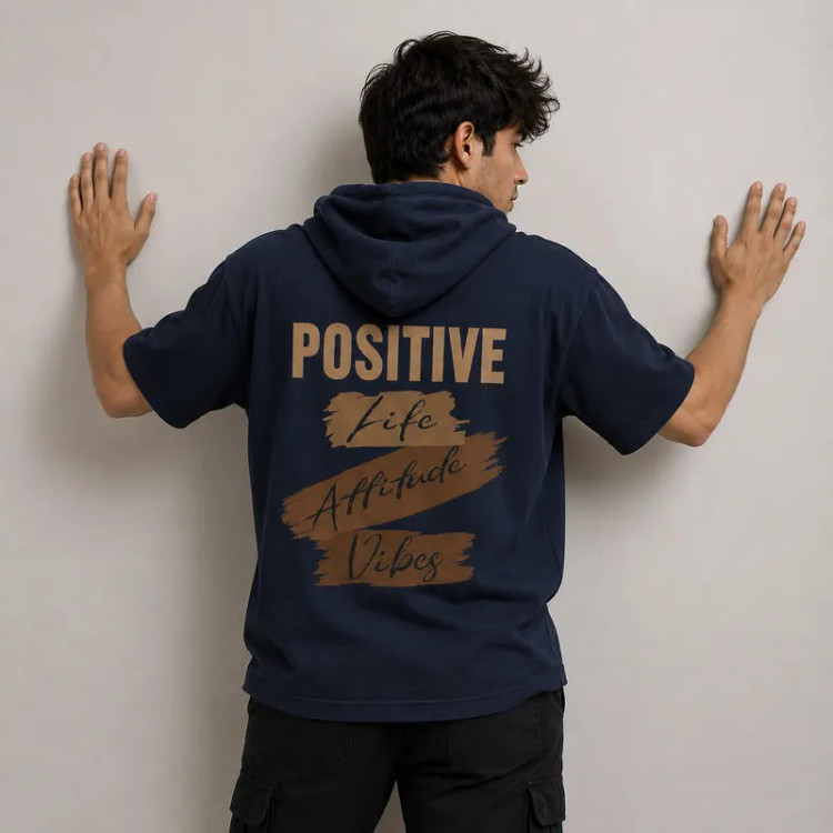 تی شرت مردانه کلاهدار پنبه ای طرح حروف مدل positive
