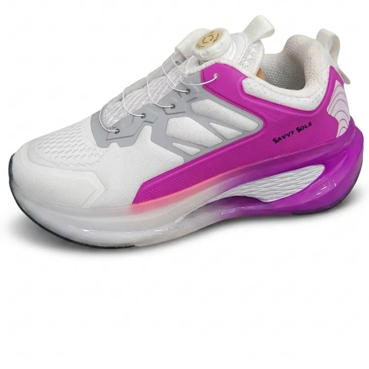 کفش اسپرت زنانه ساویسول سفید چرم صنعتی پانچ شده تنفسی کفی طبی