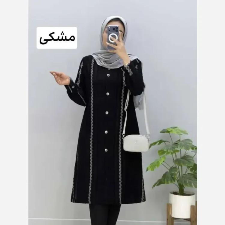 مانتو بلند زنانه شیوا جنس کرپ ژاکارد رنگ مشکی سایز بزرگ