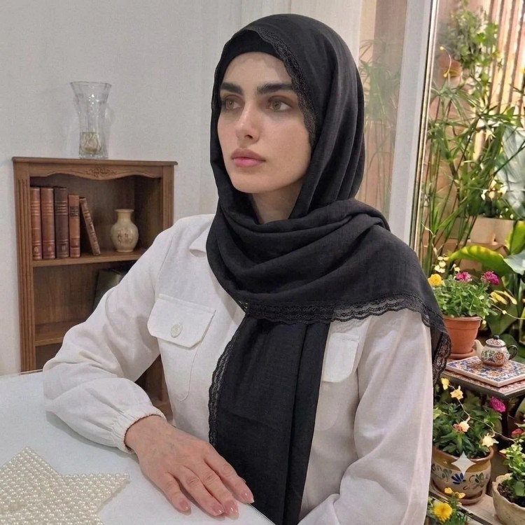 شال وال اسلپ مشکی سرمه ای نسکافه ای دور گیپور سایز 170 در 70 و 52 سانتی متر
